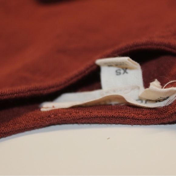 Moa Moa XS rust colored ruffled sleeveless crop top - Picture 5 of 5